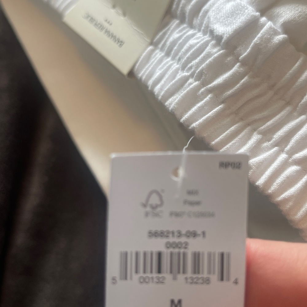 Banana Republic Linen-Blend Wide-leg Cropped Pants in White - Picture 10 of 10